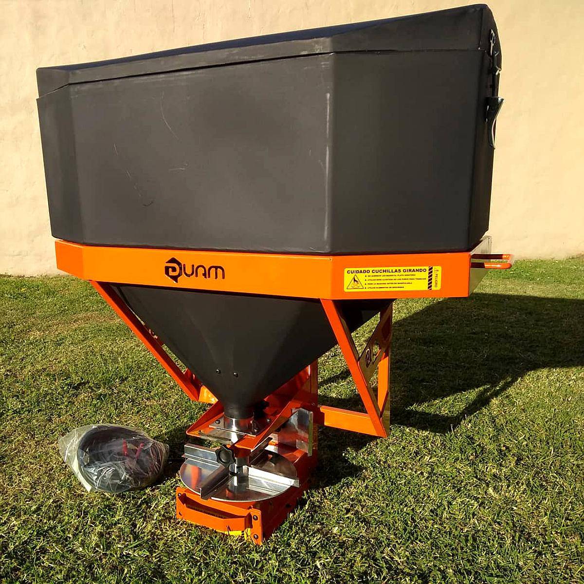 Sembradora de Pasturas Monodisco Duam DV-120