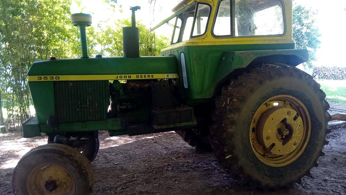 Tractor John Deere 3530