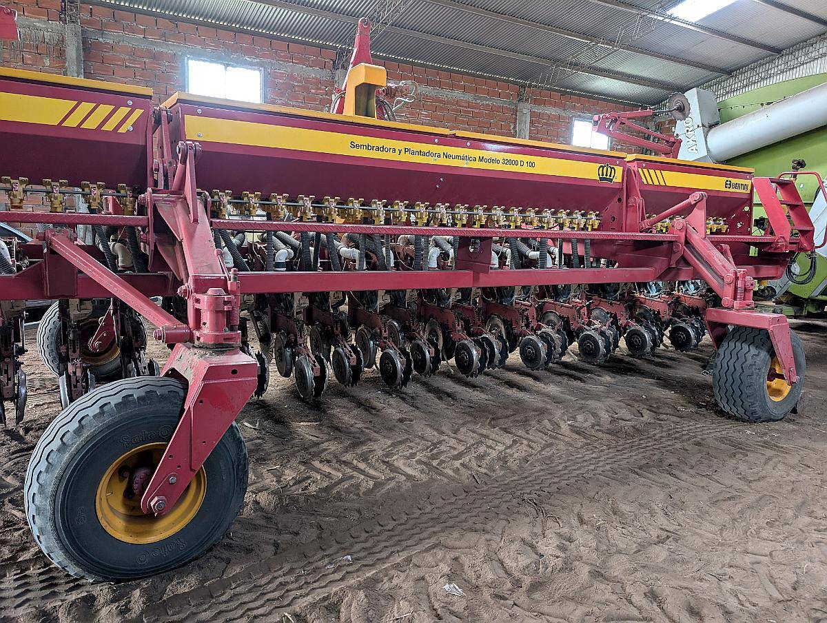 Sembradora Bertini 32000 8,4m