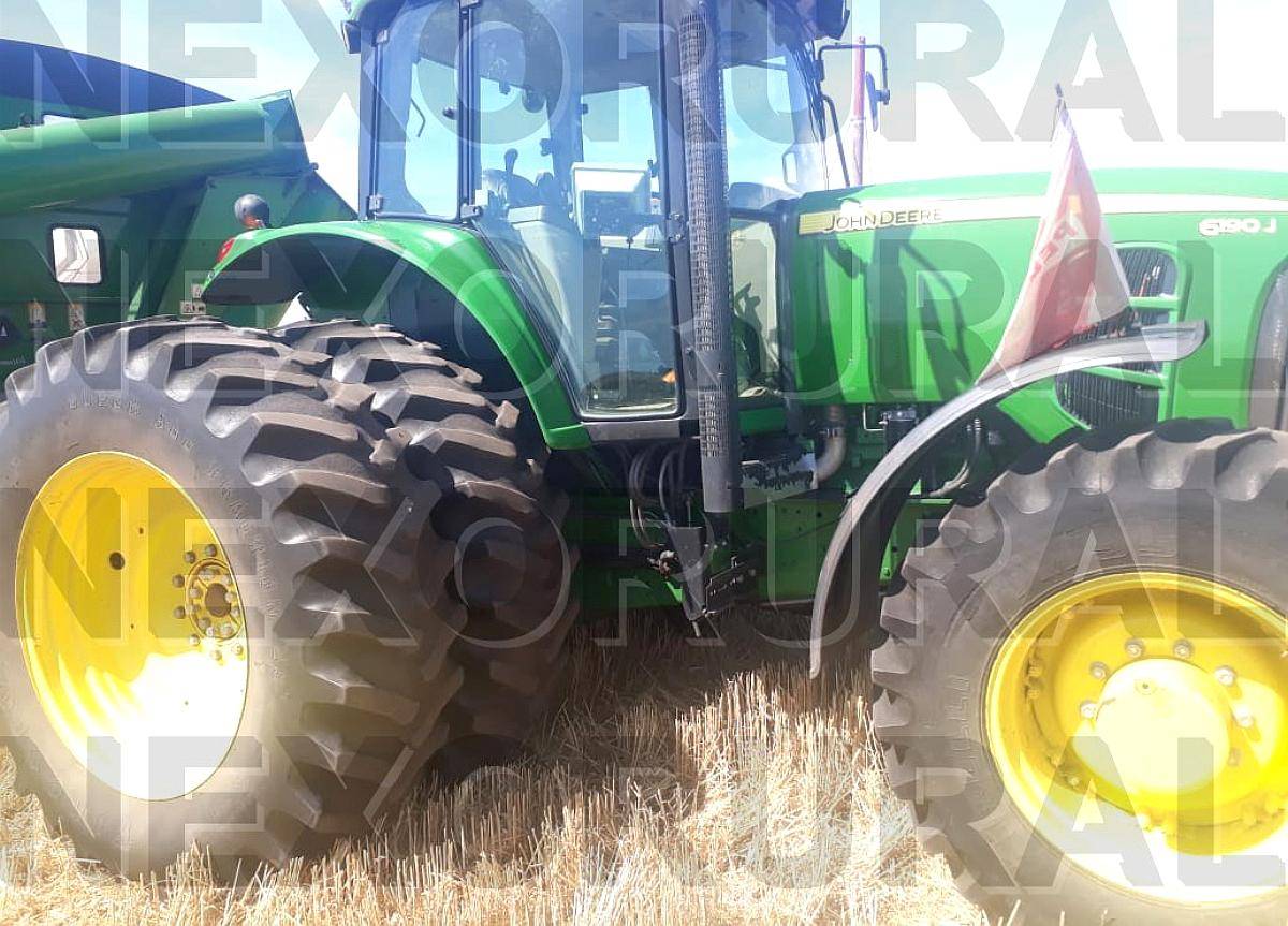 John Deere 6190j año 2018, 190 HP con Piloto. 7200 Horas.