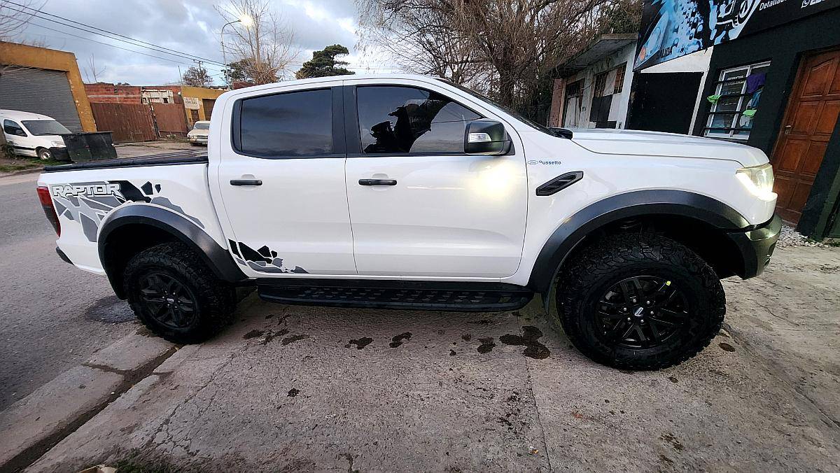 Vendo Ford Ranger Raptor 2.0 Biturno Caja AT10 Velocidades