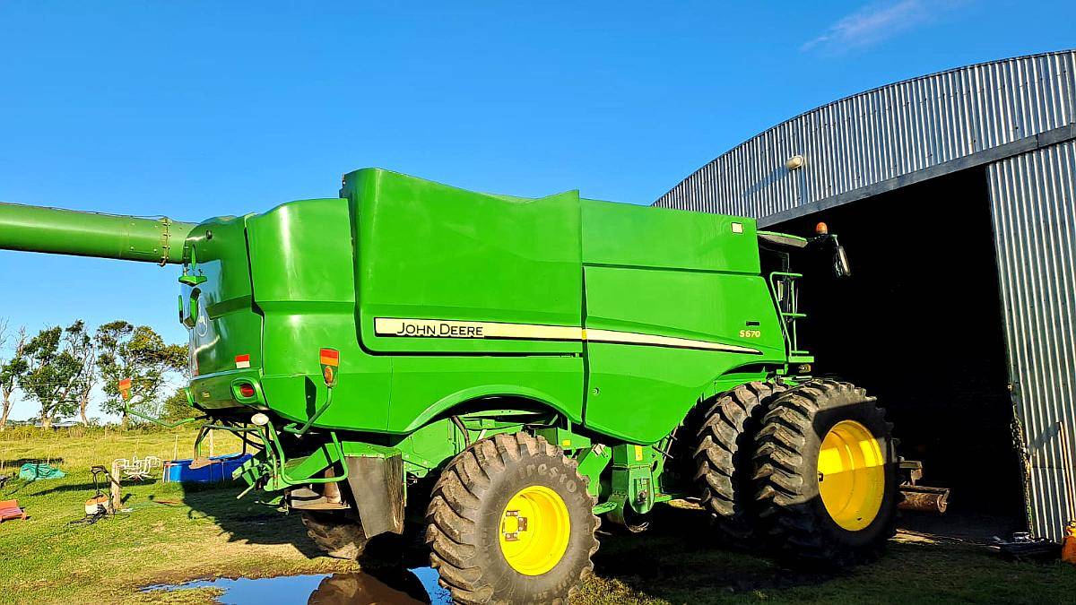 Cosechadora John Deere S670, 2wd, Dual, Draper de 40 P, 2015