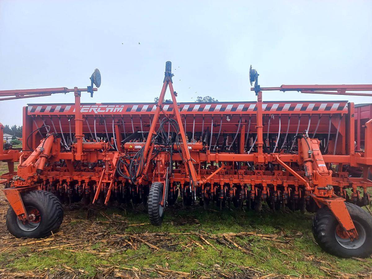 Fercam F440 de 37 Líneas a 19 CM. con Alfalfero y Monitor