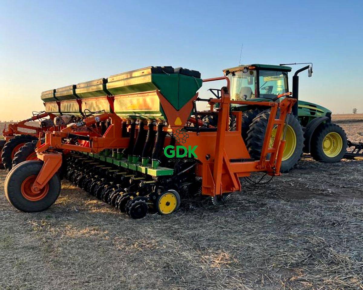 Sembradora de Grano Fino 810 de 21 a 38. Dumaire- Disponible