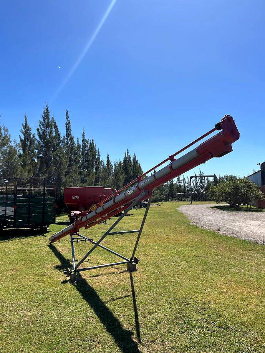 Chimango Famer 8 Metros X 200mm con Motor Naftero.