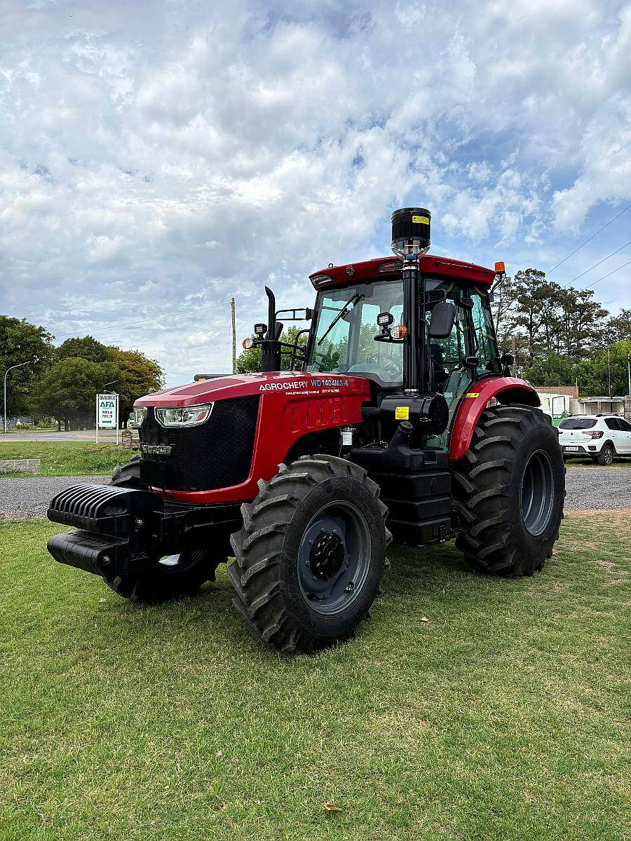 Chery RC 1404 C, 140 HP, 3 Puntos, Cabina con Aire Acond.