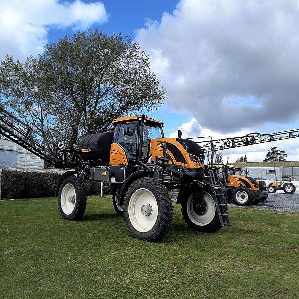 Valtra R535 Alas Fibra de Carbono