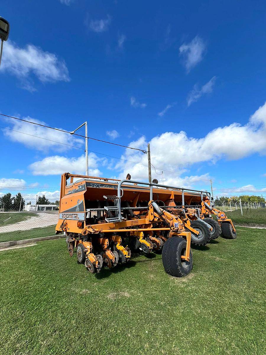 Sembradora Neumática, Mega TX, 2006