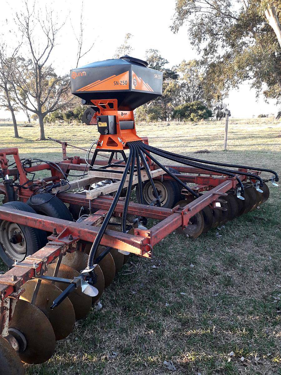 Sembradora Neumatica P/pasturas Duam SN-250