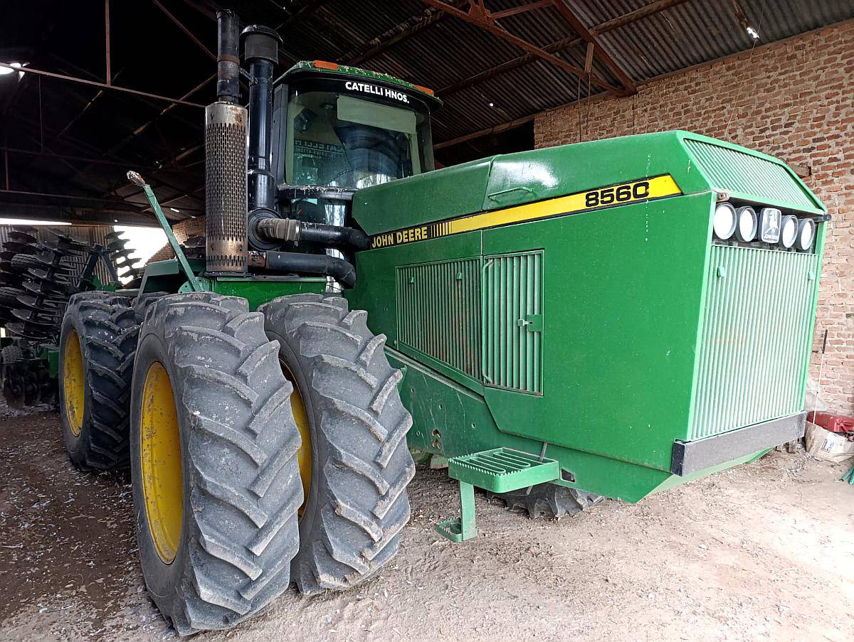 John Deere 8560. Motor Hecho Nuevo 250 HP. 700 Hs