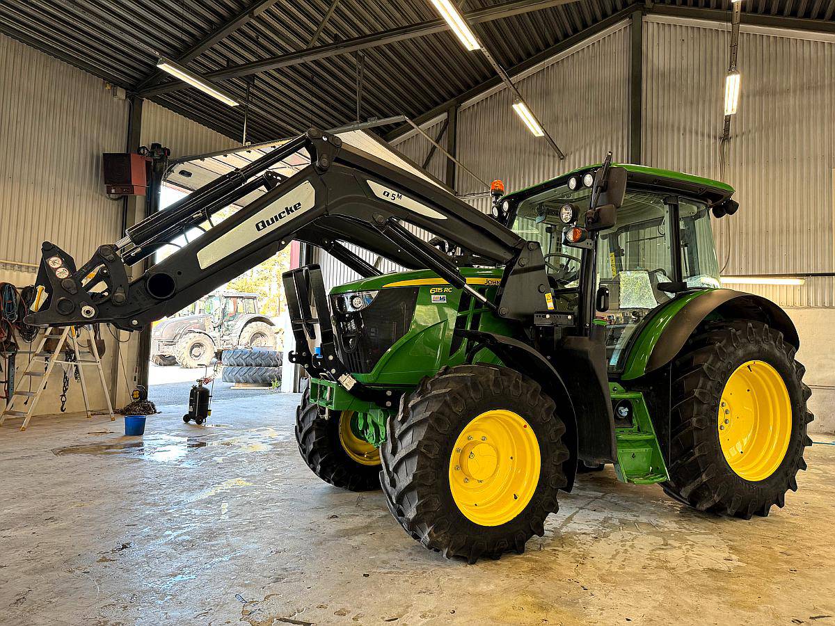 Tractor John Deere 6115 RC