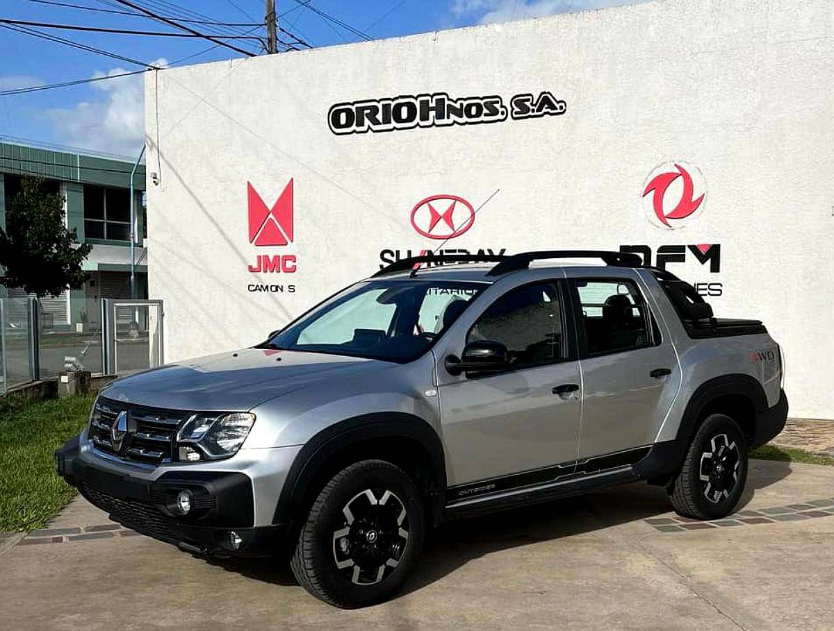 Oroch Outsider 1.3 TCE 163cv 6m/t 4wd 0km MY2025 Orio Hnos