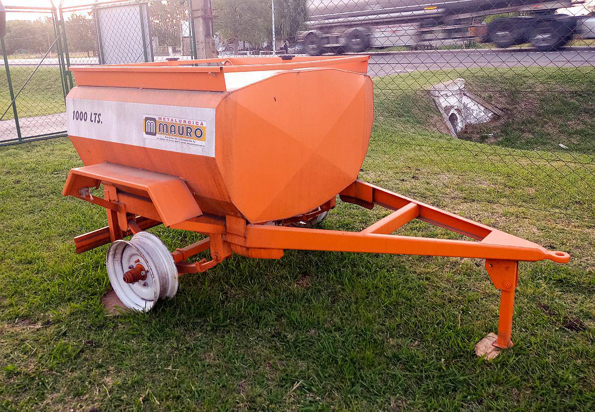 Acoplado Tanque Combustible Gasoil 1000 Litros
