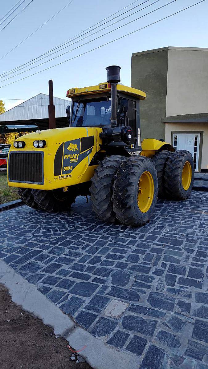Tractor Pauny 500c año 2005 Rodado 18,4x34 Duales