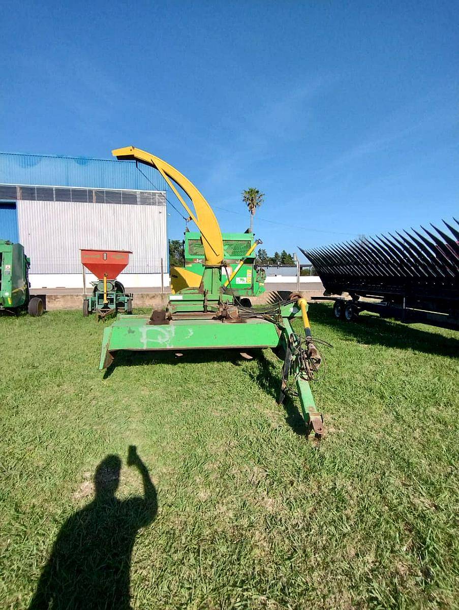 Recolectora Picadora de Pasturas Fraga