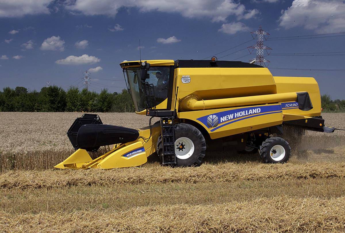 Cosechadora New Holland TX 590