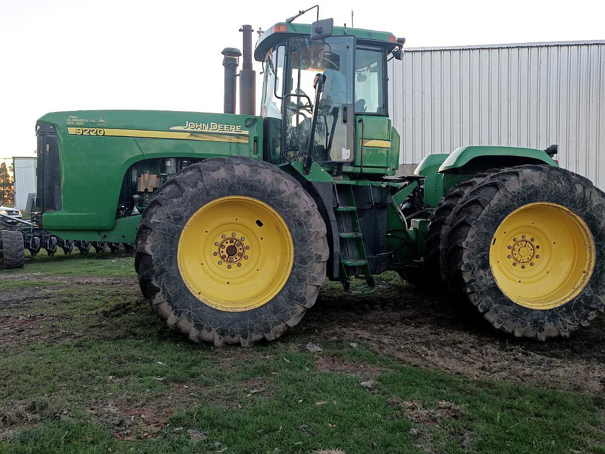 John Deere 9220 año 99. 320 HP. Caja Reparada. 14000 Hs - Agroads