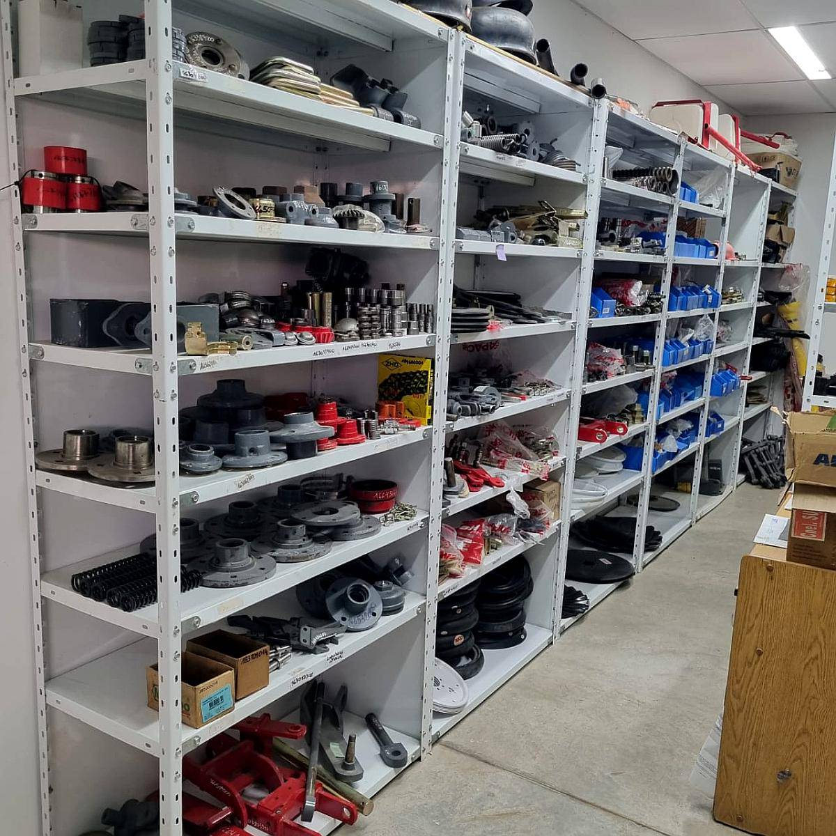 Contamos con Toda la Gama de Repuestos Apache