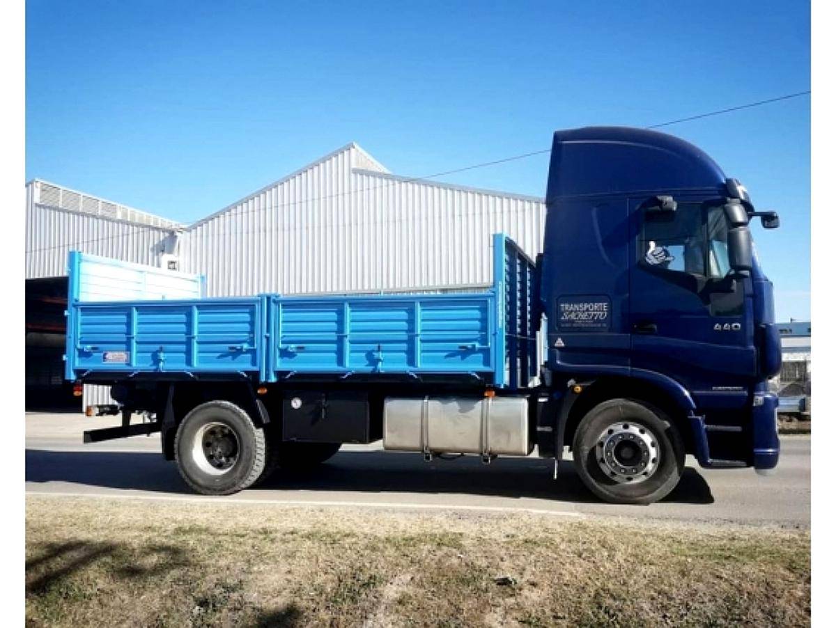 Carrocería Baranda Volcable GYL