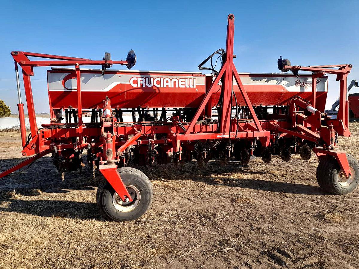 Sembradora Crucianelli Gringa V de 12 a 52 cm Doble Fertil
