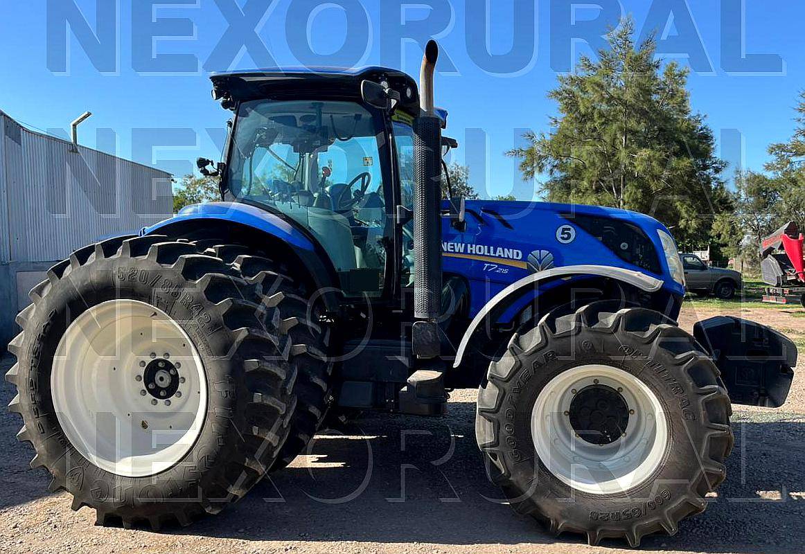 New Holland T7-215, año 2022. 4519 HS.