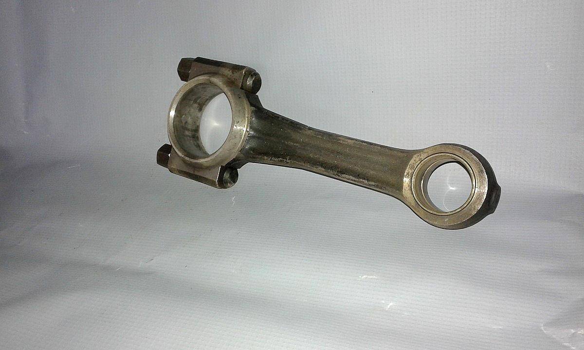 Biela Motor Tractor Universal TYM Grossi