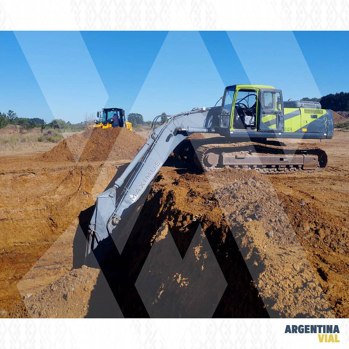 Excavadora Hyundai 320 (id833)