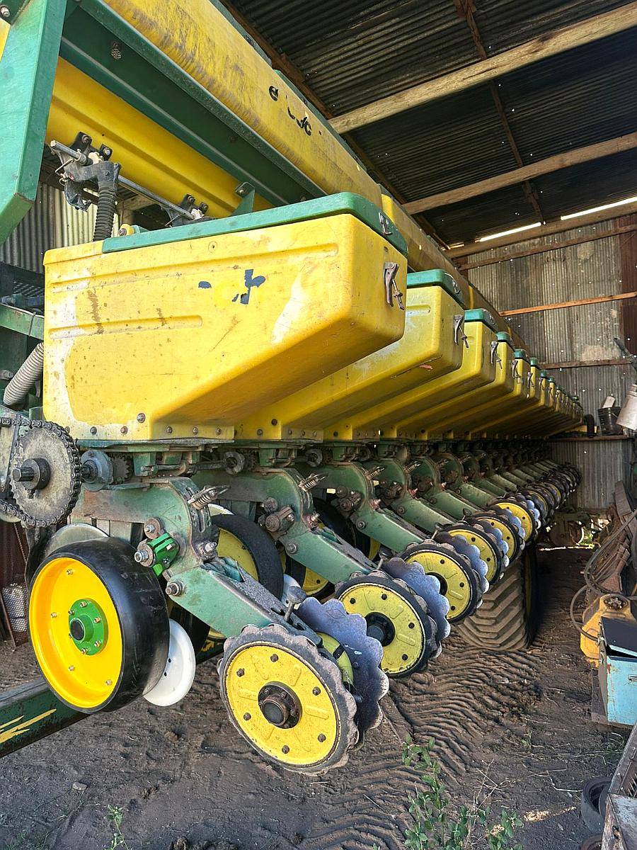 Tedeschi Auto Trailer, de 16 a 52.5cm a Placa