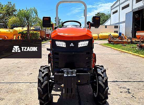 Nuevo Tractor Hanomag KA304