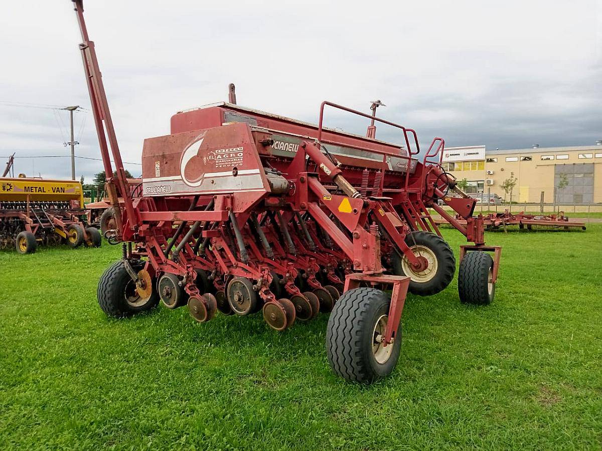 Sembradora Crucianelli Pionera Super Iii.
