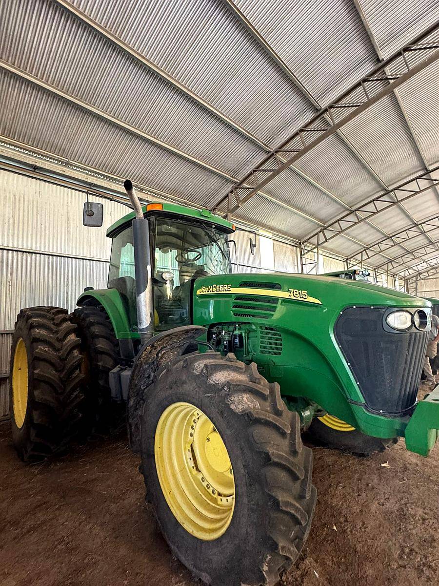 John Deere 7815 DD. año 2008. M 14000hs. 167hp. Buen Estado.
