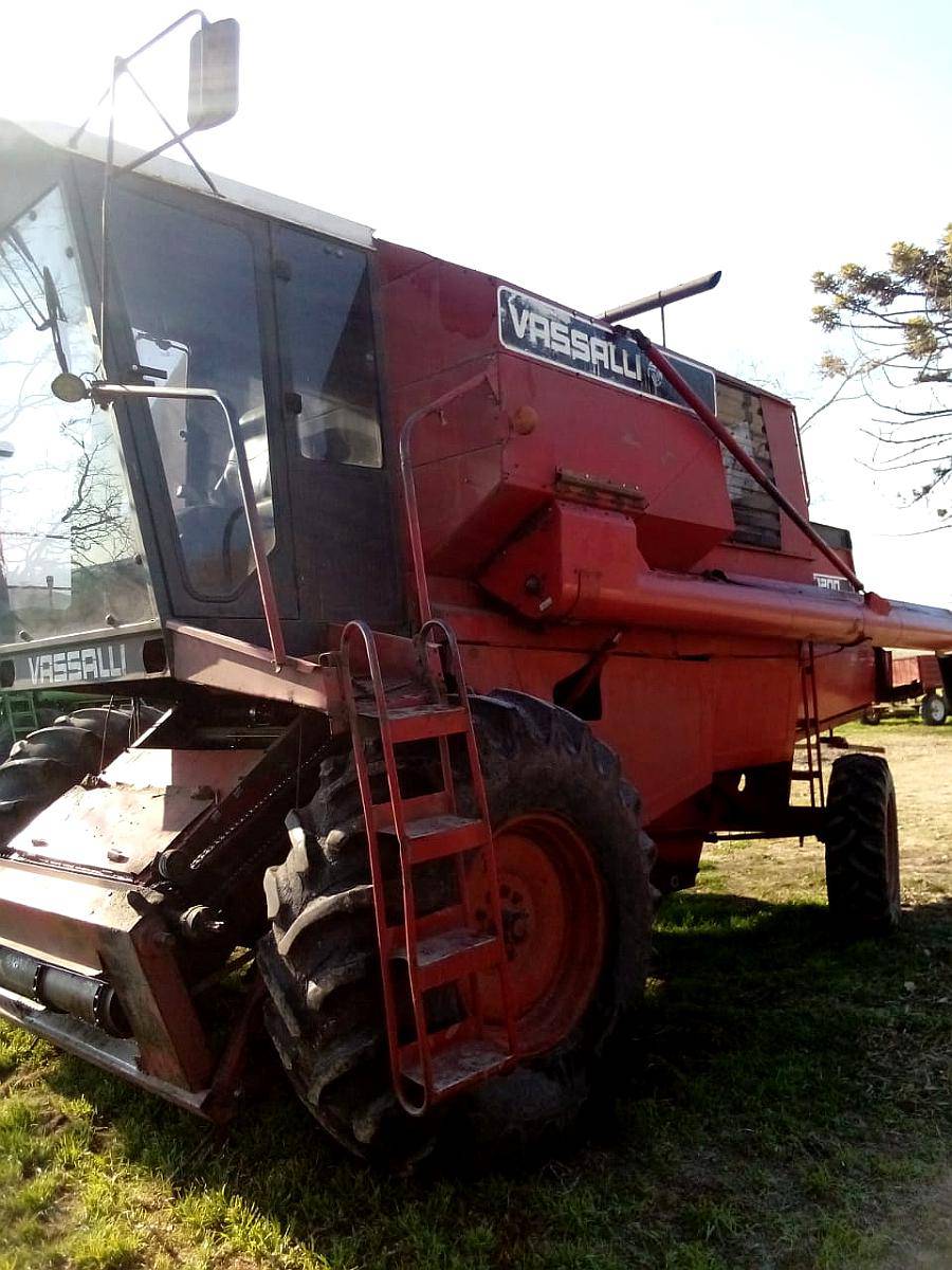 Vassalli 1200, con Plataforma 23 Pies Don Roque 2017