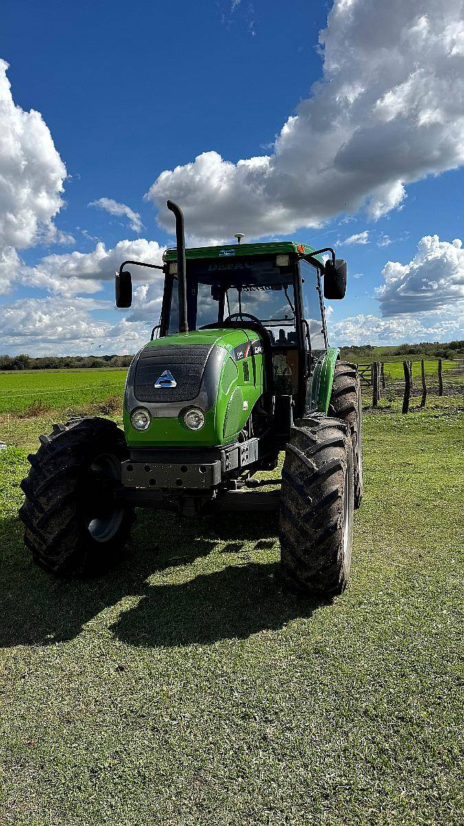 Tractor Agrale 5105 con Pala Omar Martín OM 500 F
