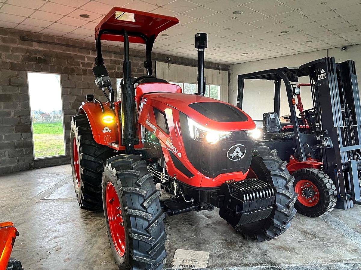 Tractor Hanomag Stark 800/4 80hp 4X4