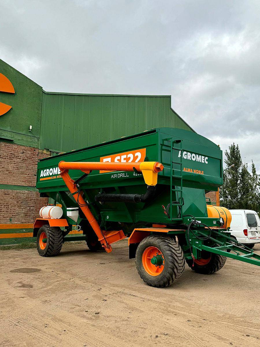 Acoplado Semillas y Fertilizantes AIR Drill Agromec