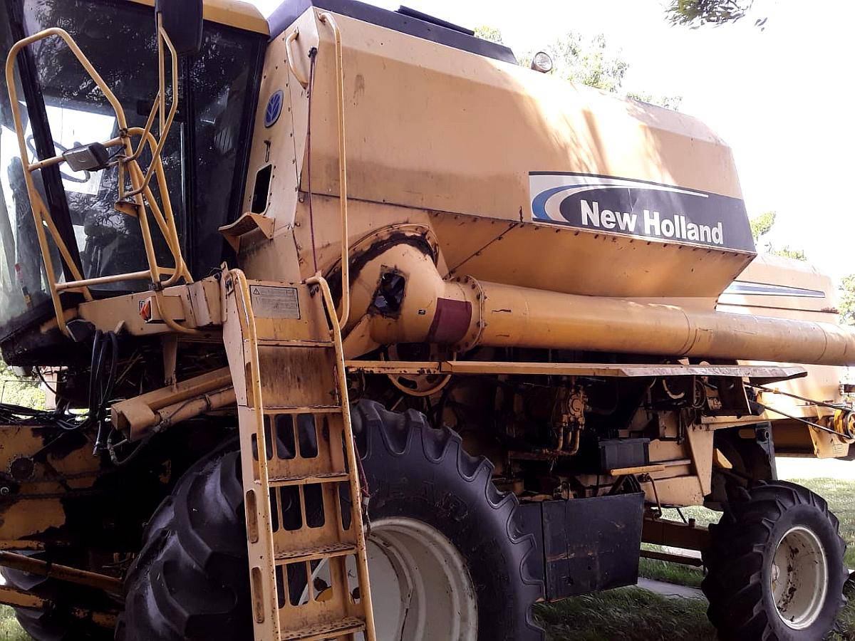 Cosechadora New Holland TC59