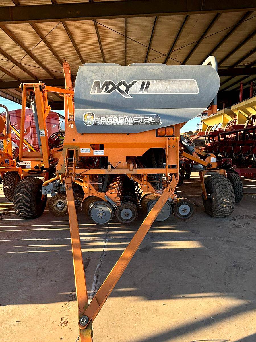 Agrometal MXY 37 a 17,5 , Monitor Plantium año 2013.