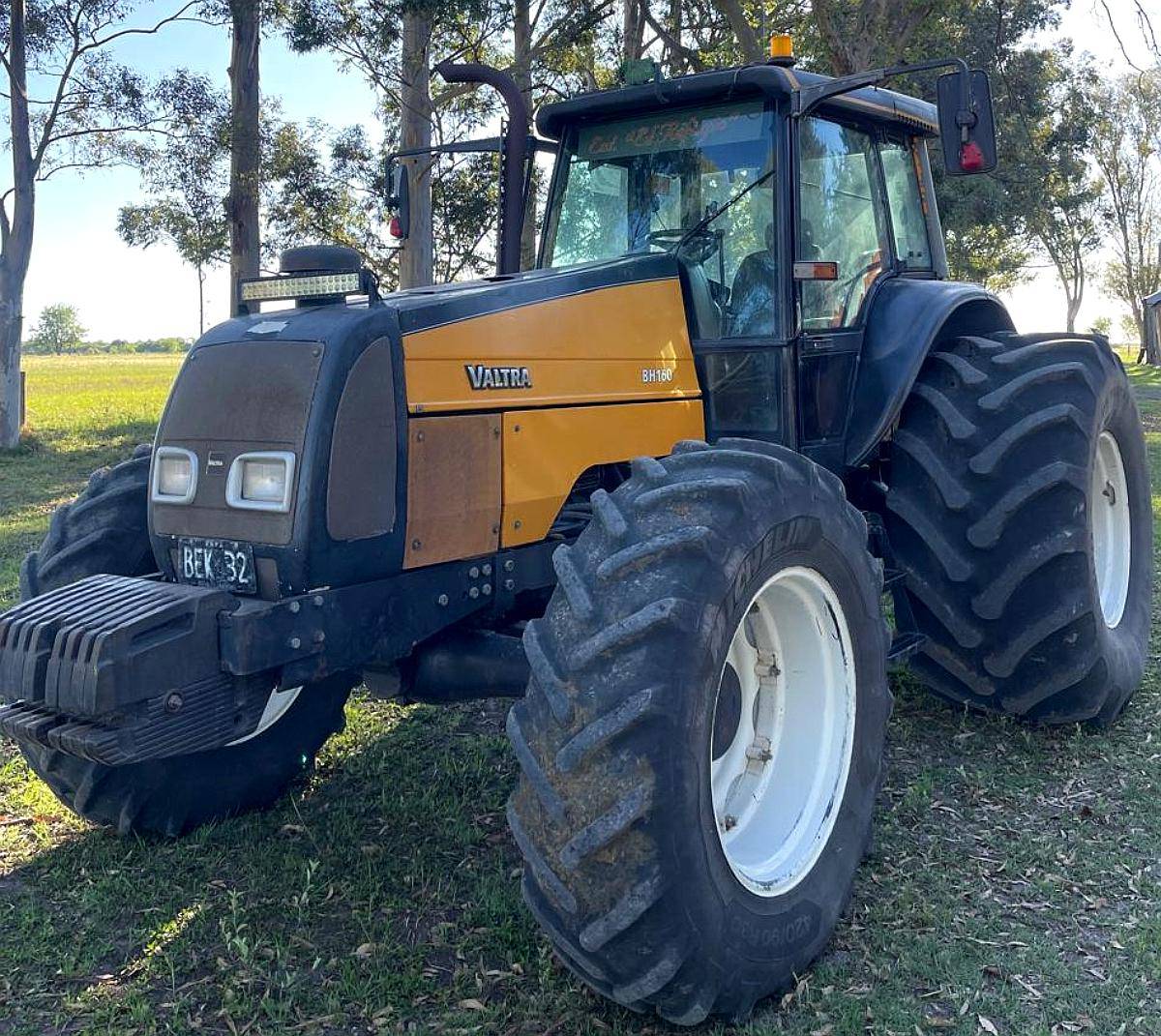 Tractor Valtra BH 160 Usado