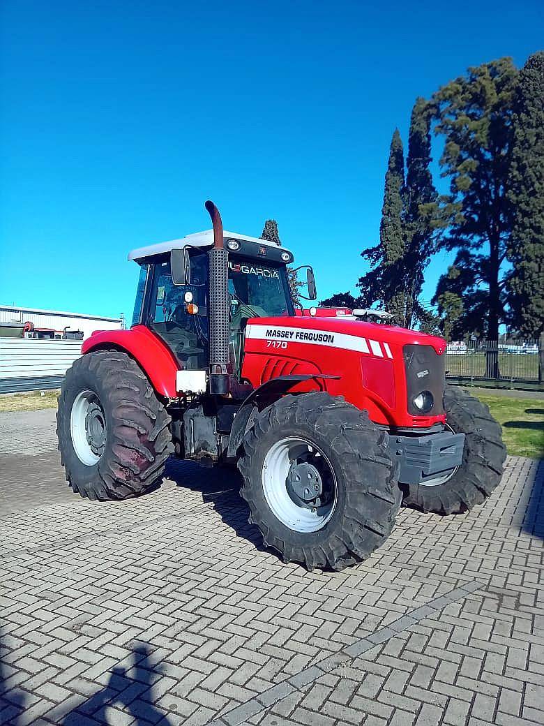 Tractor Massey Ferguson 7170