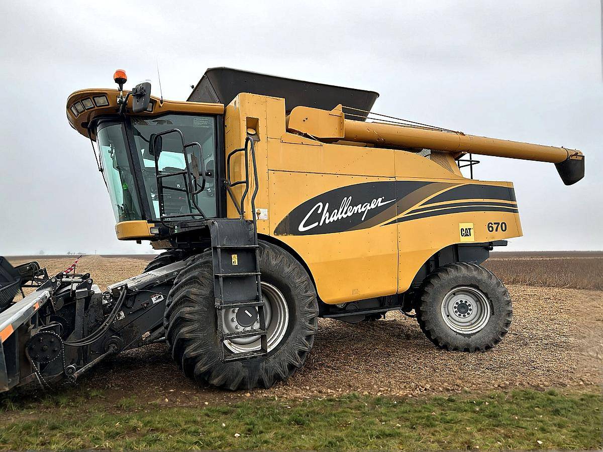 Cosechadora Axial Challenger 670 C/ Draper Piersanti 30 Pies