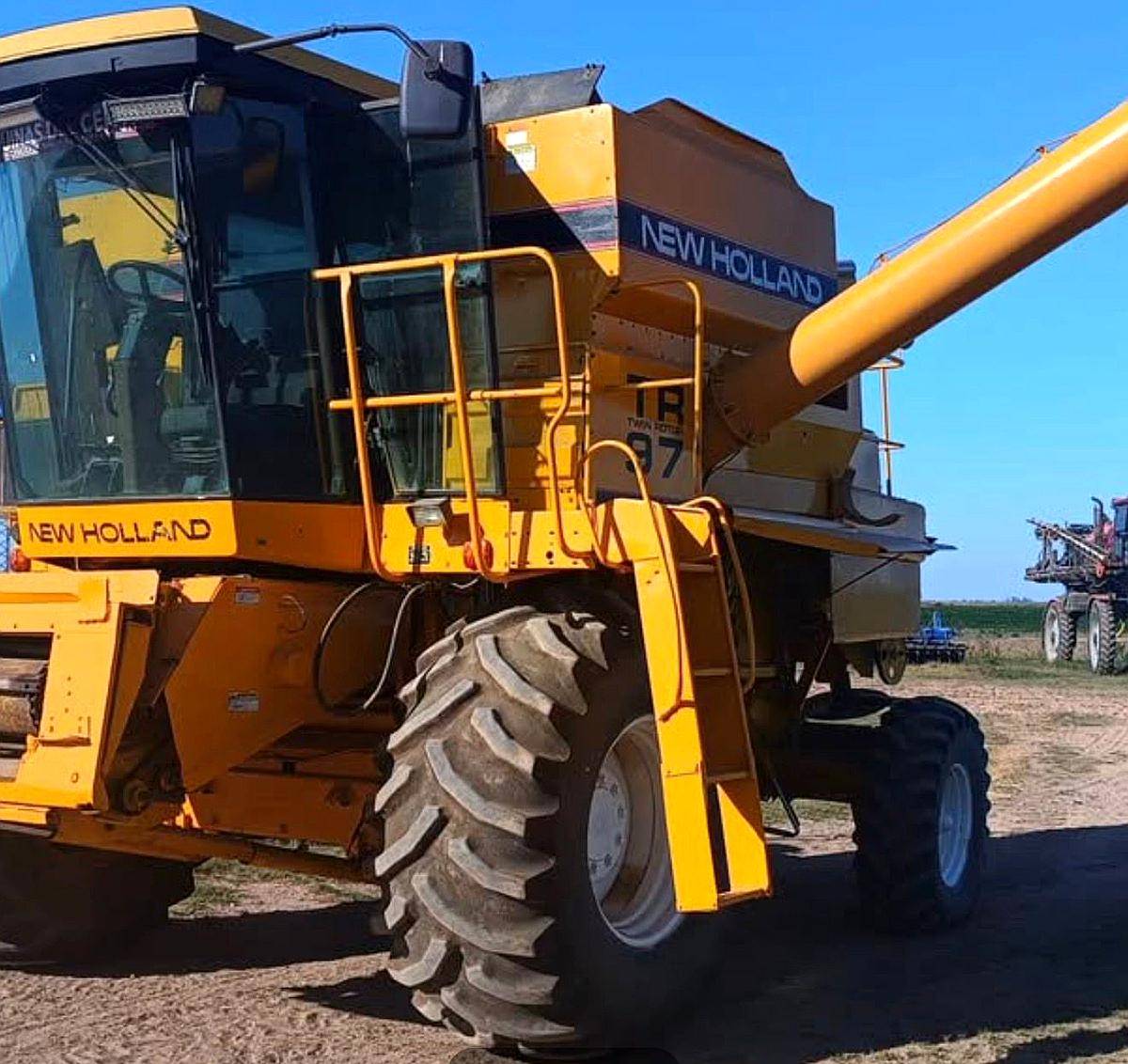 New Holland TR - año 1997