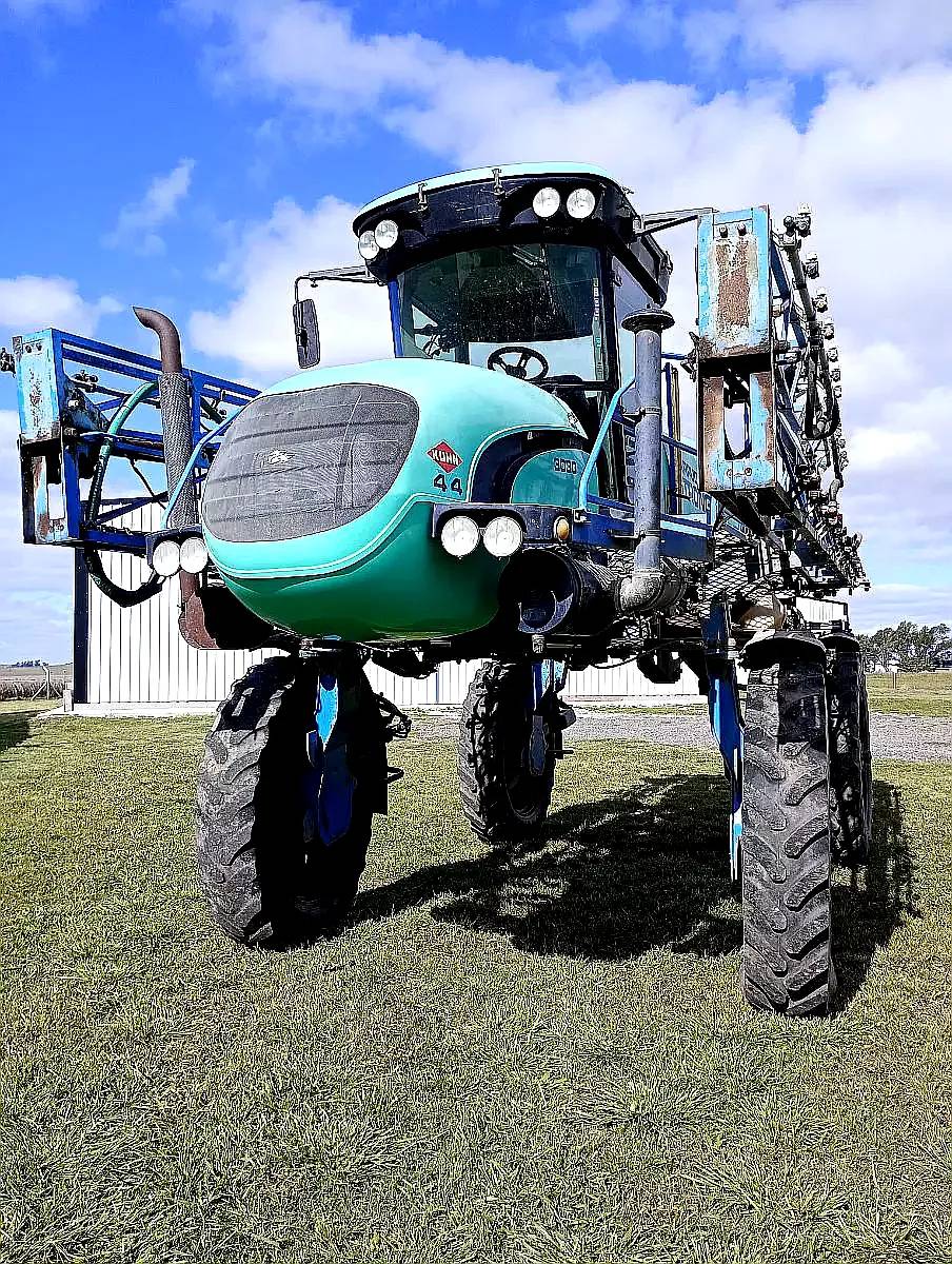Pulverizadora Autopropulsada Montana Parruda Stronger 3030