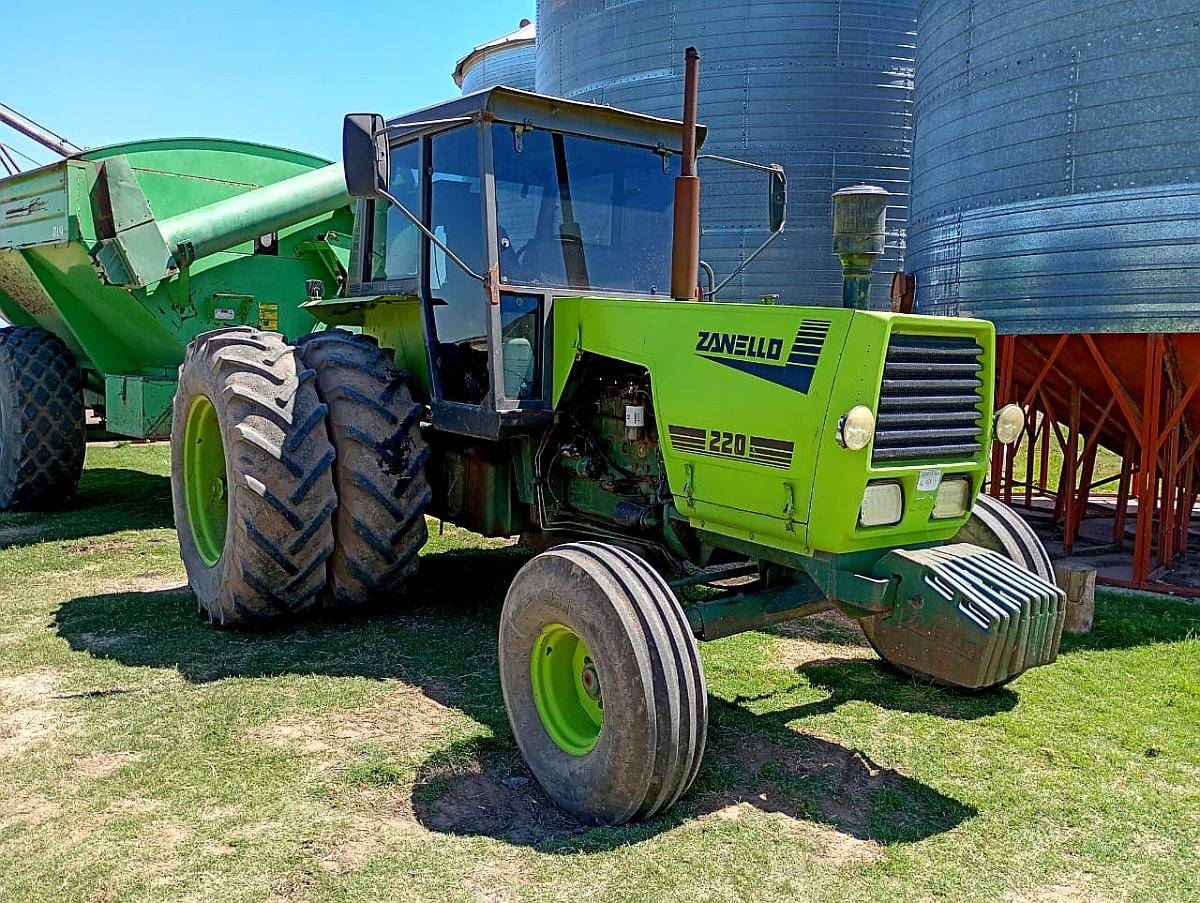 Tractor Zanello 220 - año 1996