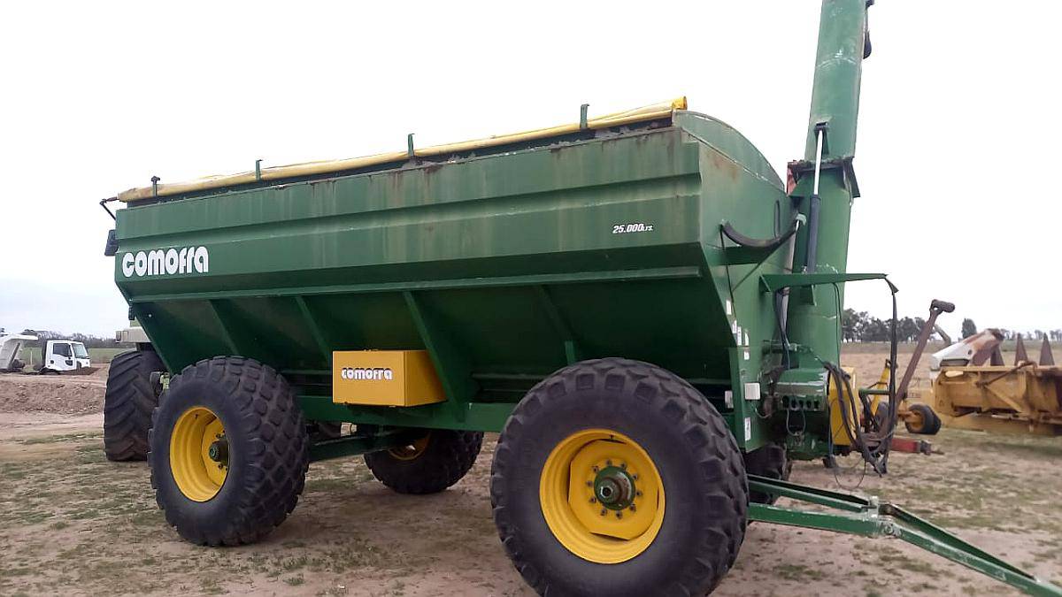 Tolva Autodesc. Comofra de 25.000 Lts con Balanza