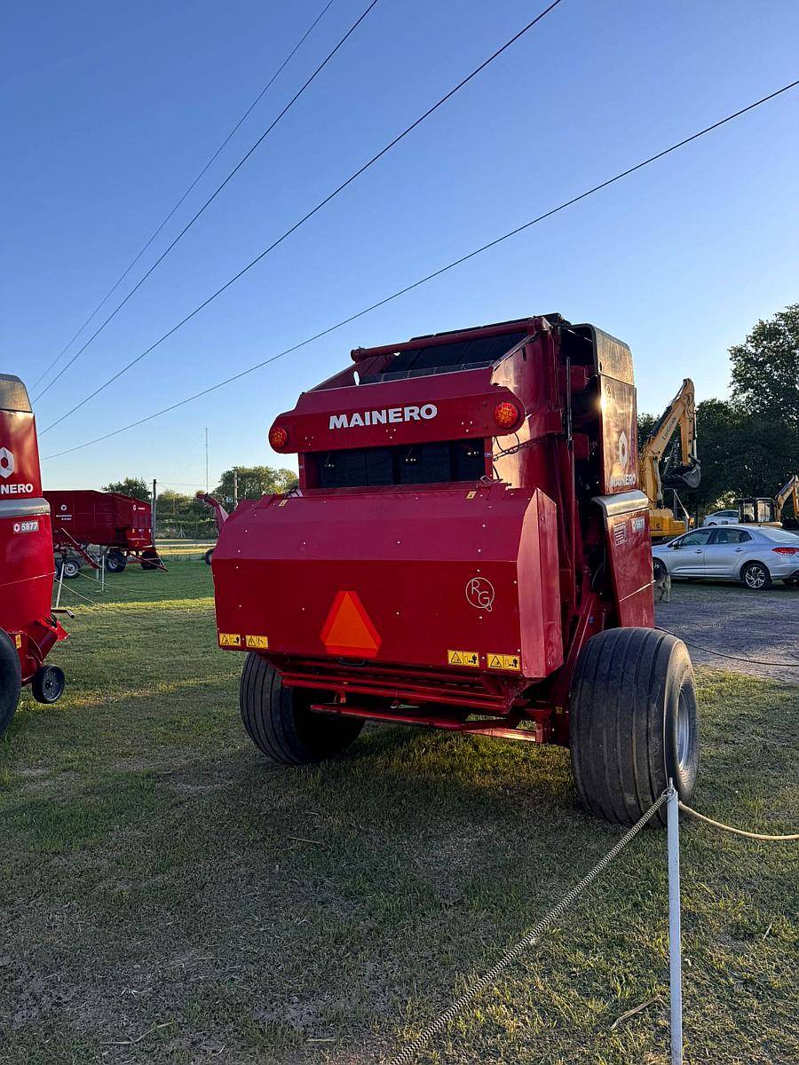 Rotoenfardadora Mainero 5877