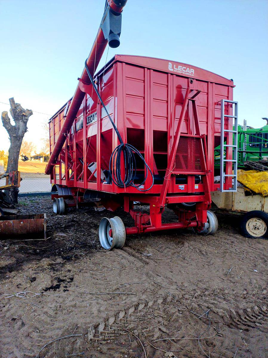 Tolva Semilla Fertilizante Lecar 20 TT Nueva