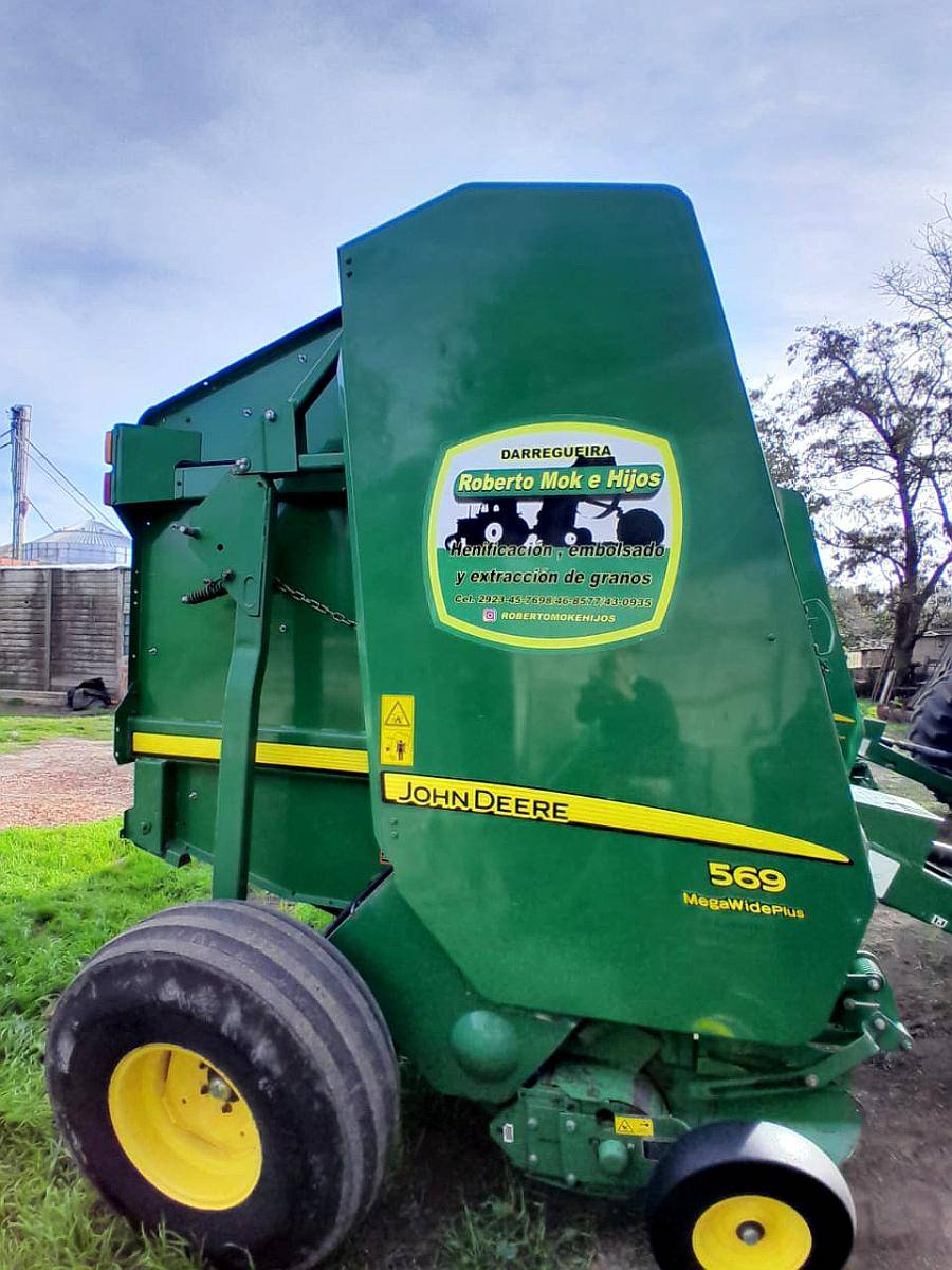 John Deere 569 año 2016