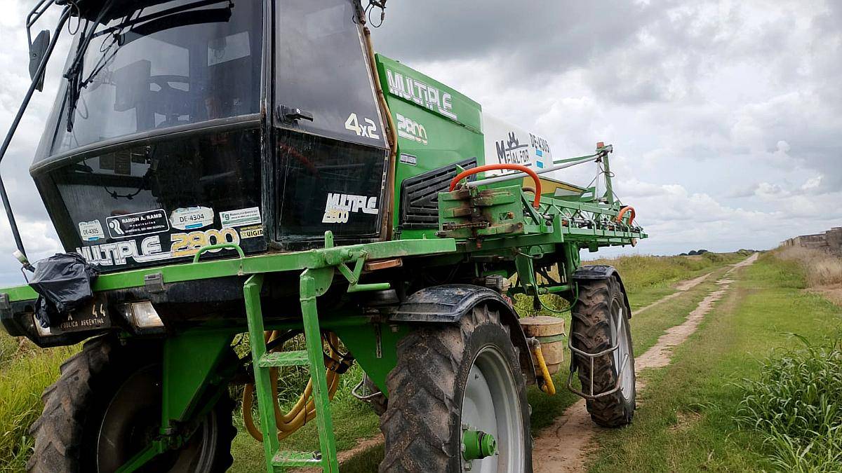 🚜 Pulverizadora Metalfor 2800 🚜 año 2003 Motor Deutz 6