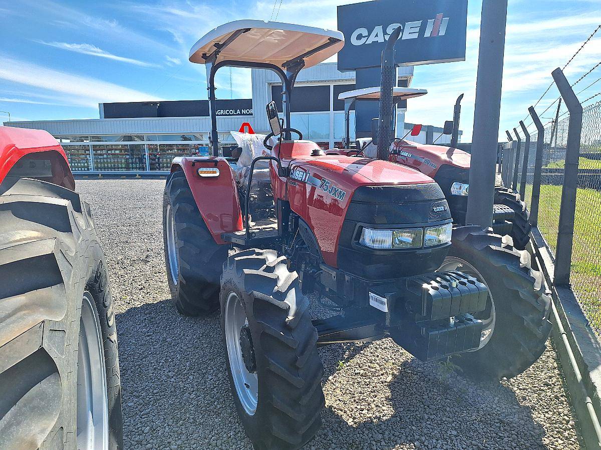 En Stock - Case IH Farmall 75 JXM - 4wd
