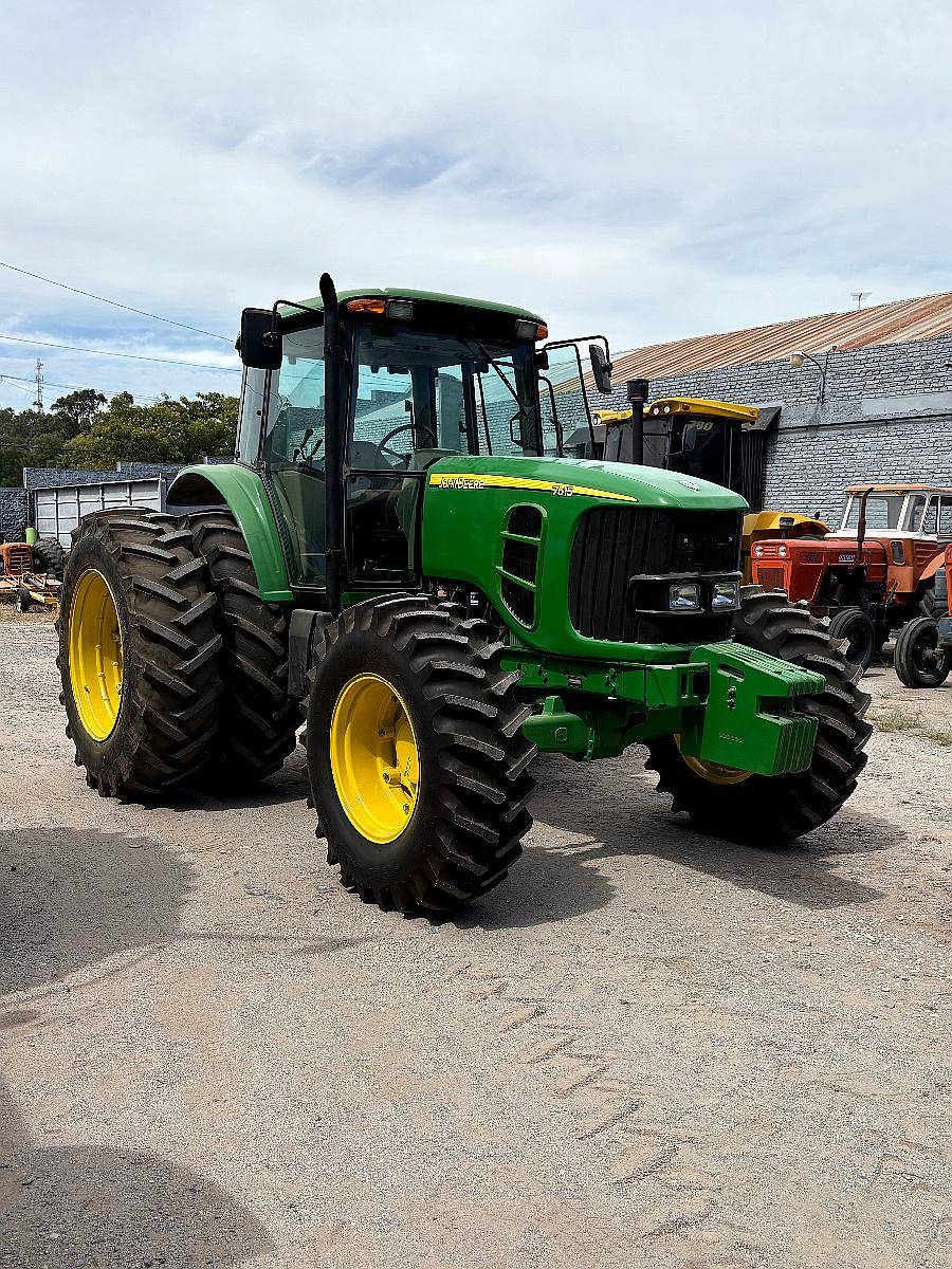 John Deere 7515 muy Buen Estado